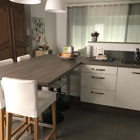 Maison Individuelle A 10 Mn A Pied Du Centre * Uzès