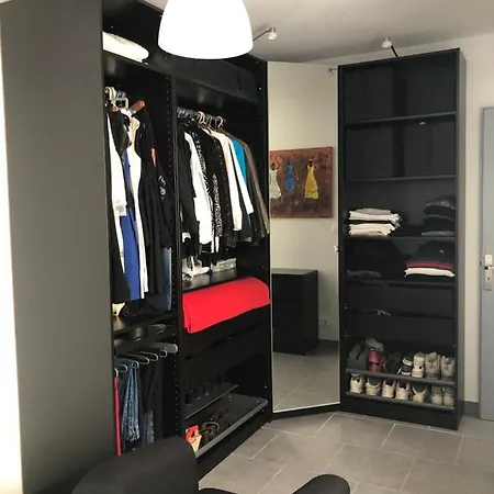 Maison Individuelle A 10 Mn A Pied Du Centre Сasa de vacaciones Uzès