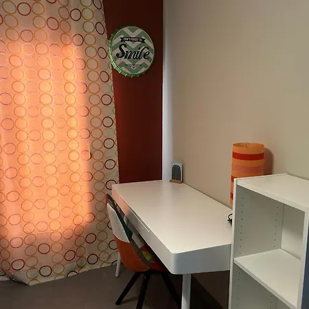 Maison Individuelle A 10 Mn A Pied Du Centre *