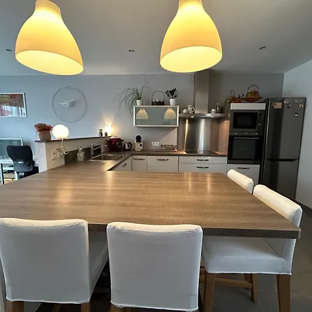 Maison Individuelle A 10 Mn A Pied Du Centre * 위제