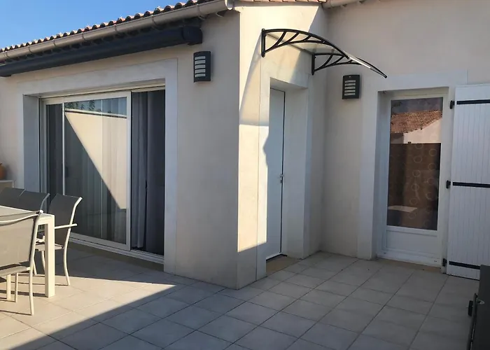 Maison Individuelle A 10 Mn A Pied Du Centre Nyaraló