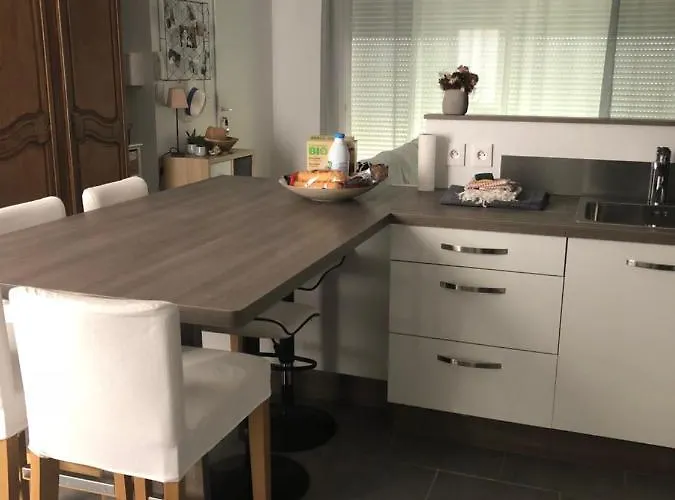 Maison Individuelle A 10 Mn A Pied Du Centre * Uzès