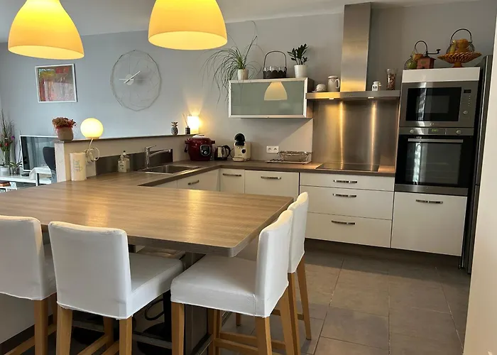 Maison Individuelle A 10 Mn A Pied Du Centre Uzès